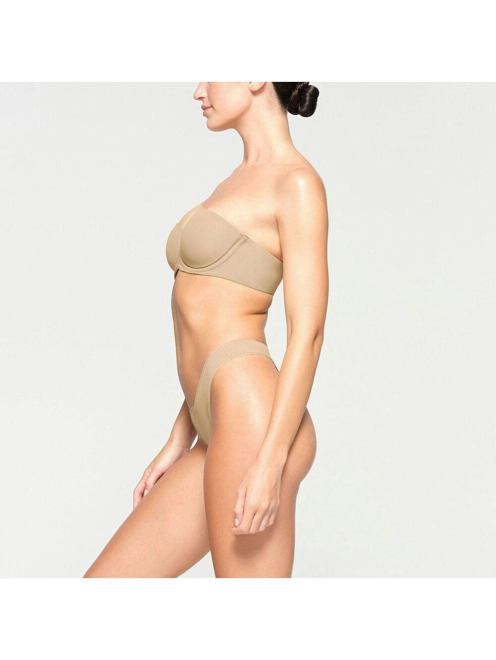 SKIMS NWT Fits Everybody Strapless Bra - Size 32DDD - Picture 2 of 5